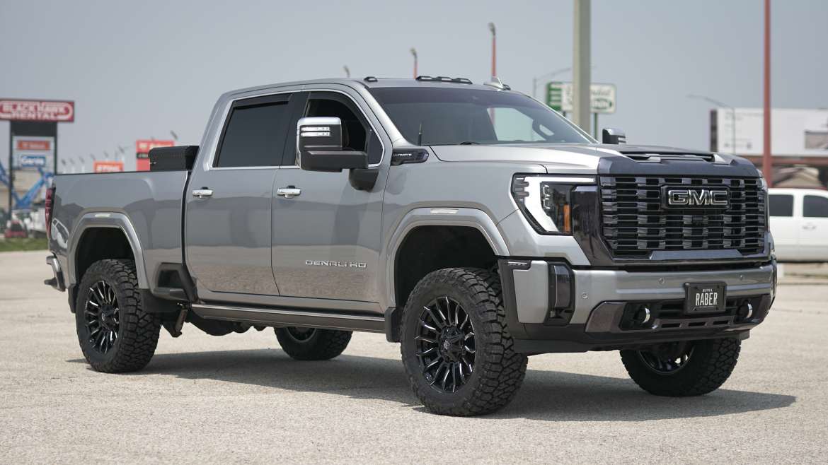 2024 GMC Denali Ultimate